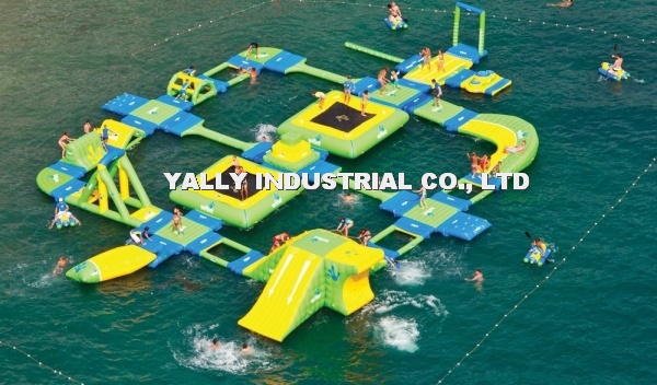 Amusement inflatable floating water park for 60 person