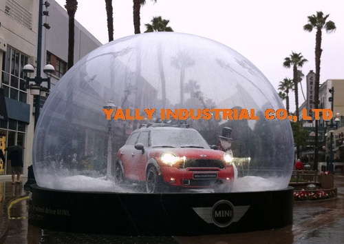 huge clear Christmas snow globe product show case for auto display