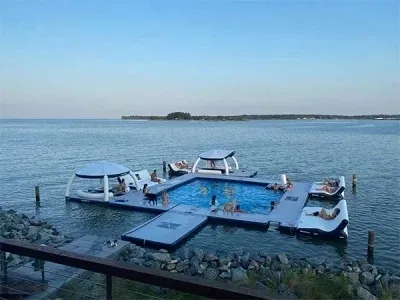 Leisure Inflatable Water Platform with Tent